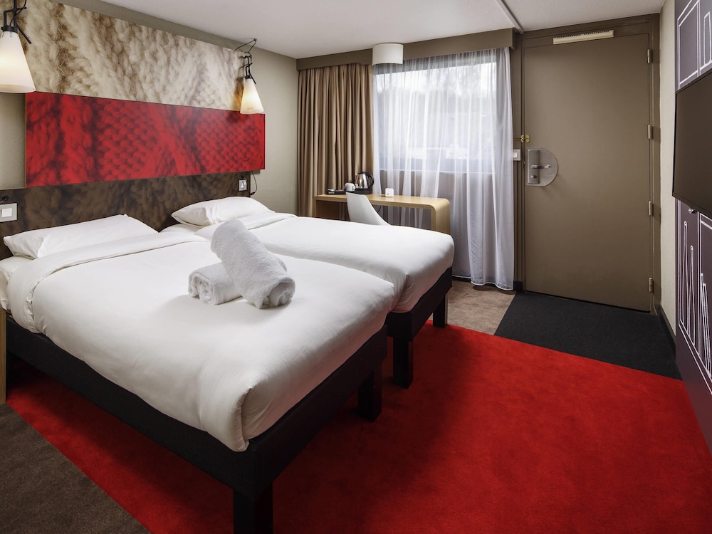 Habitación con 2 camas individuales del hotel Ibis Coventry South. Foto 3