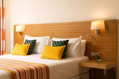Habitación Triple Superior del hotel Hesperia Ciudad De Mallorca. Foto 2