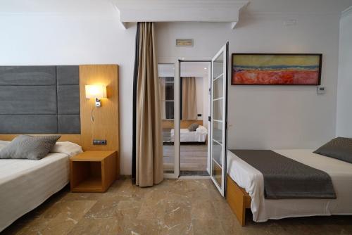Habitación Familiar Séxtuple del hotel Artmadams. Foto 6