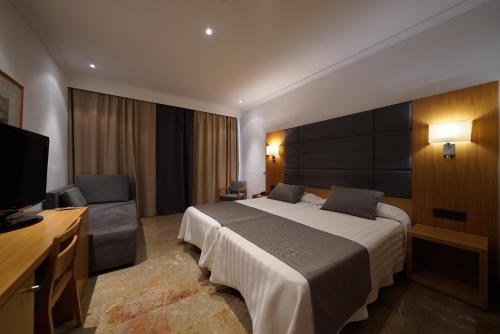 Habitación Triple del hotel Artmadams. Foto 3