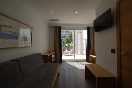Habitación Quíntuple del hotel Artmadams. Foto 2