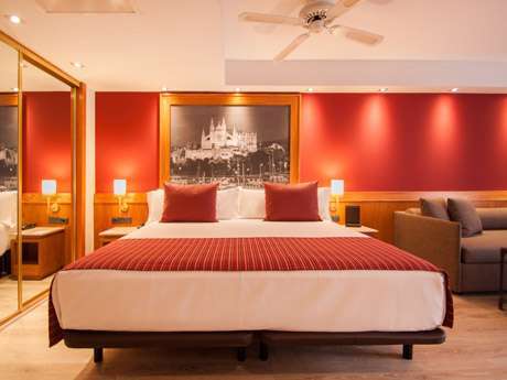 Habitación triple Vista Mar del hotel Catalonia Majorica. Foto 2