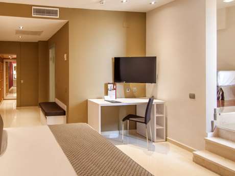 Habitación doble Familiar del hotel Catalonia Majorica. Foto 1