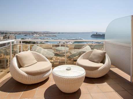 Junior suite Vista Mar Piscina Privada del hotel Catalonia Majorica