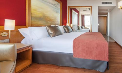 Habitación Doble con vistas al mar - 1 o 2 camas del hotel Catalonia Majorica. Foto 4