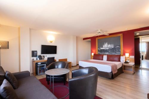 Suite Junior con terraza del hotel Catalonia Majorica. Foto 5