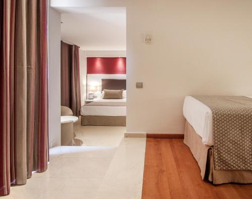 Habitación Familiar del hotel Catalonia Majorica. Foto 4
