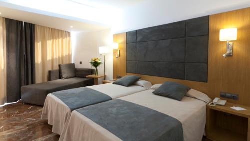 Habitación Triple Estándar del hotel Mirador. Foto 1