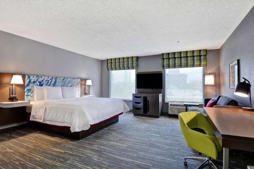 Suite Estudio con cama extragrande del hotel Hampton Inn and Suites Newark-harrison-riverwalk. Foto 3
