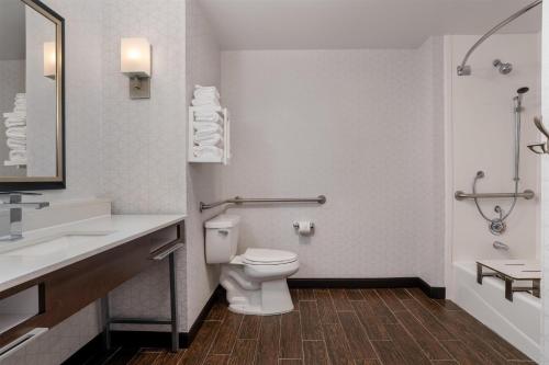 Suite with Two Queen Beds and Tub - Mobility Access/Non - Smoking del hotel Hampton Inn and Suites Rockville Centre