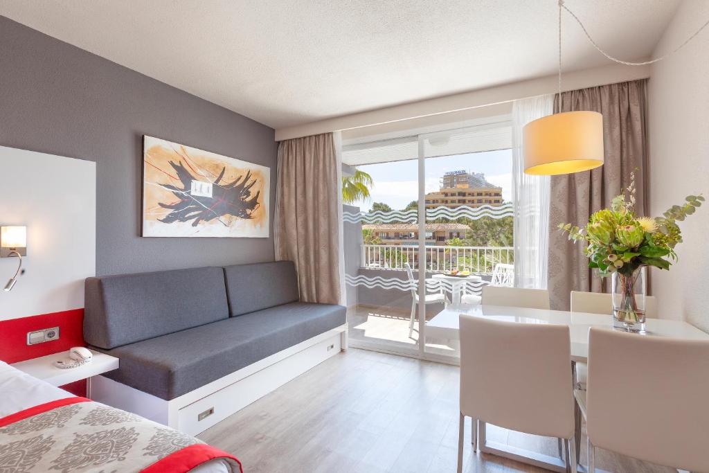 Estudio del hotel MarSenses Rosa del Mar. Foto 1