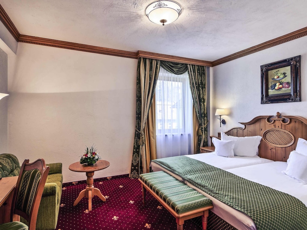 Habitación Standard con una cama doble del hotel Mercure Sighisoara Binderbubi - and Spa. Foto 4