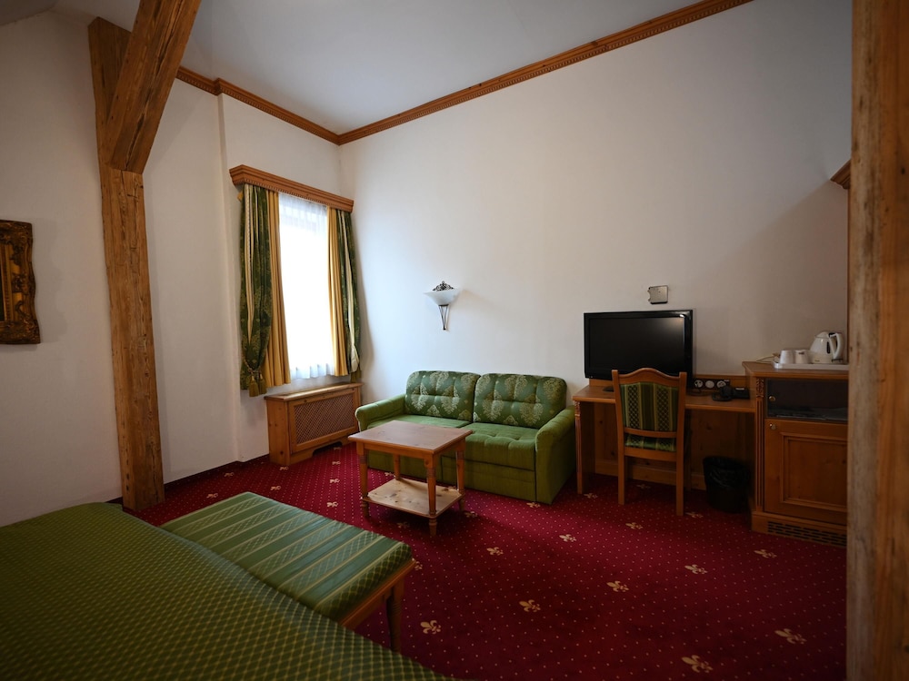 Habitación Standard con una cama individual del hotel Mercure Sighisoara Binderbubi - and Spa. Foto 2