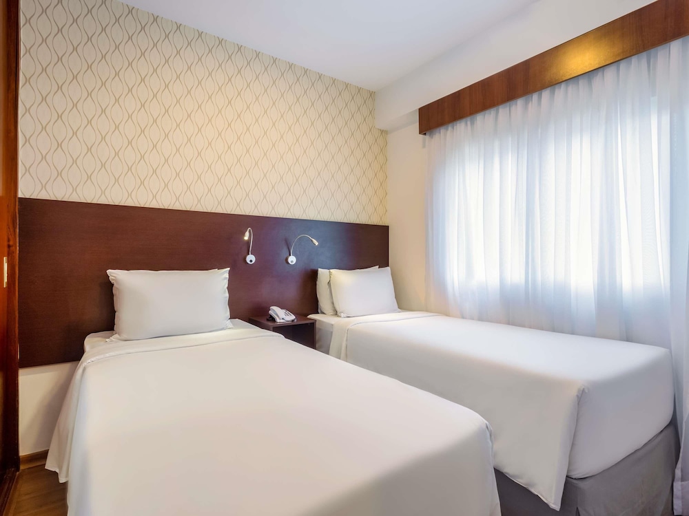 Apartamento Superior con 2 camas individuales del hotel Mercure São Paulo Jk. Foto 1