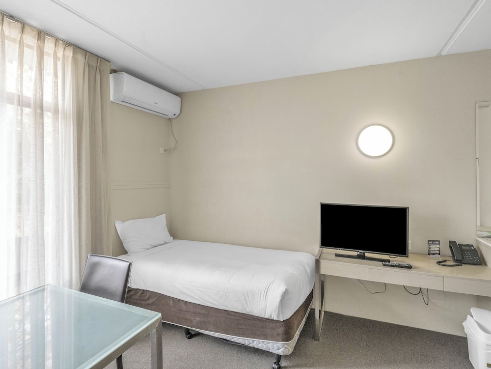Habitación Familiar Grande del hotel Ibis Styles Canberra Tall Trees. Foto 4