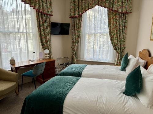 Habitación Doble Estándar - 2 camas del hotel The Windermere , London. Foto 4