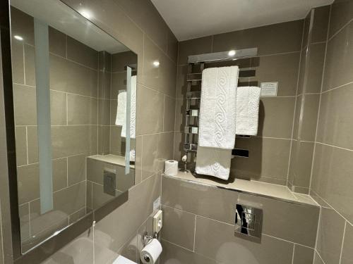 Habitación Doble Estándar - 2 camas del hotel The Windermere , London. Foto 9