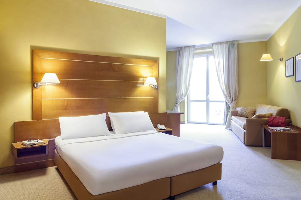Habitación Estándar con cama doble del hotel Ibis Styles Bari Giovinazzo. Foto 5