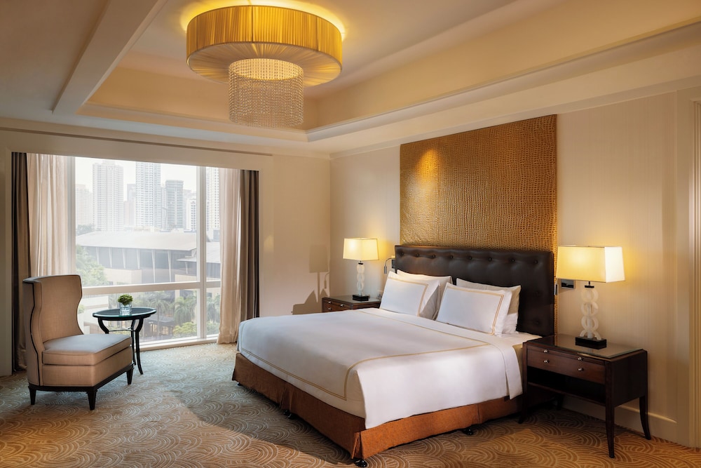 Suite Presidencial Fairmont de 1 dormitorio del hotel Fairmont Makati. Foto 1