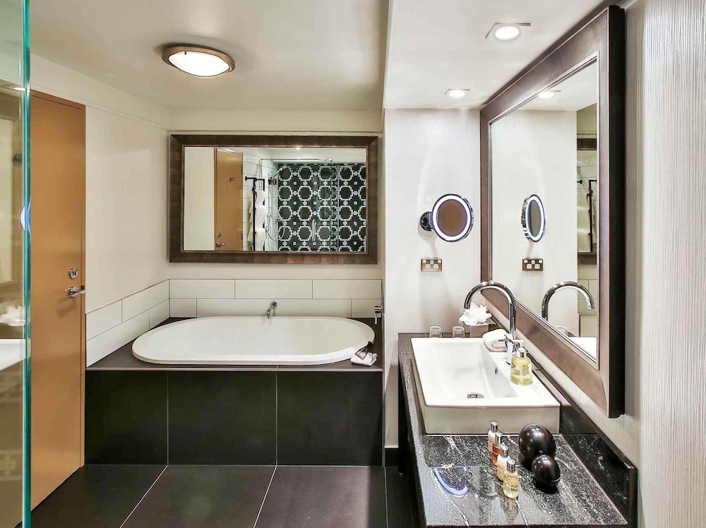 Suite Alpina, Vistas al Jardín del hotel St Moritz, Queenstown - Mgallery. Foto 7