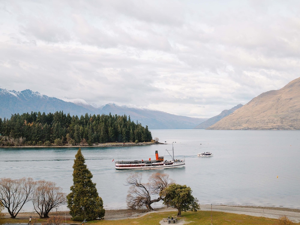 Suite Alpina, Vistas al Lago con Balcón del hotel St Moritz, Queenstown - Mgallery. Foto 3