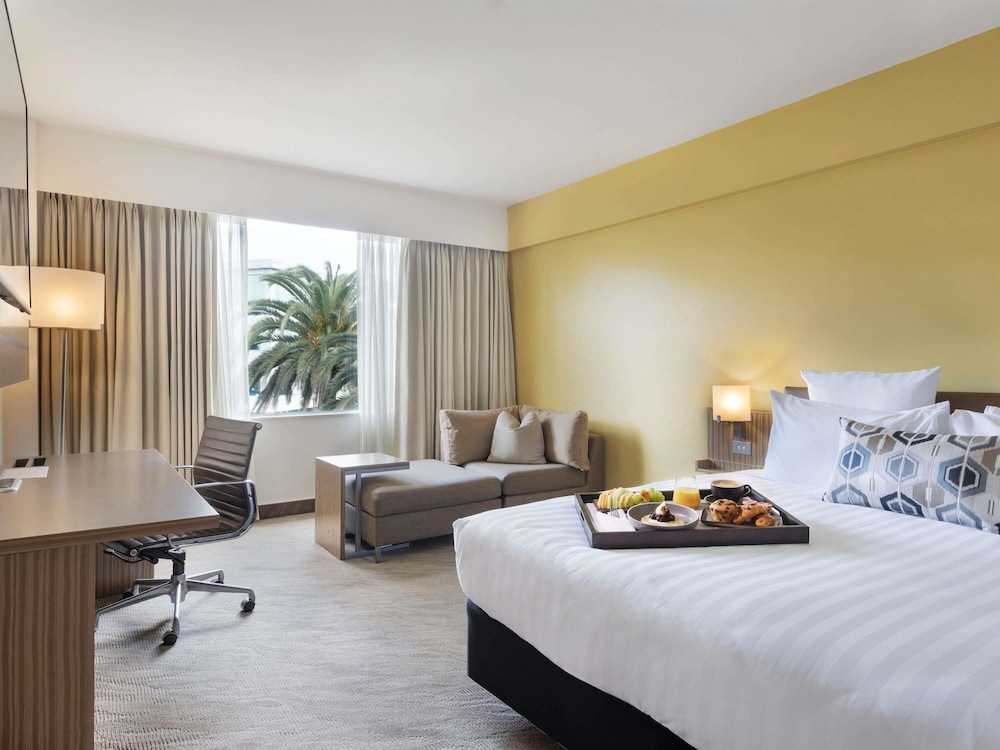 Habitación superior, 1 cama de matrimonio grande del hotel Novotel Auckland Ellerslie