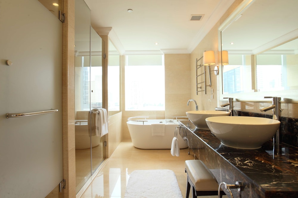 Suite Artists del hotel Raffles Makati. Foto 12