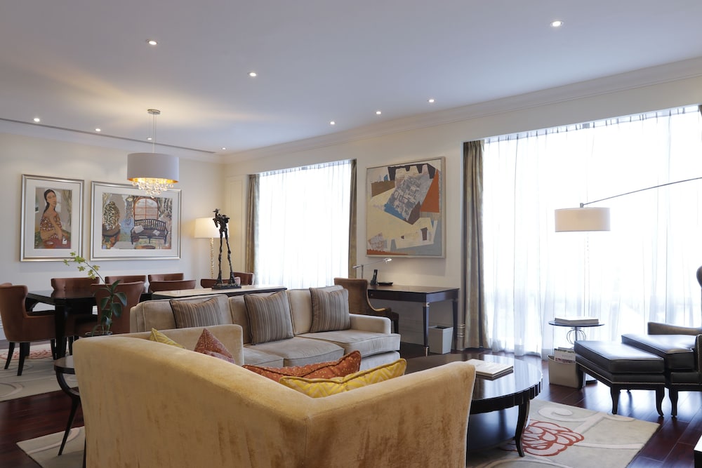 Suite Legacy del hotel Raffles Makati. Foto 6