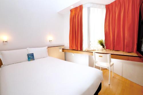 Habitación Doble Estándar del hotel Ibis Hong Kong North Point. Foto 4