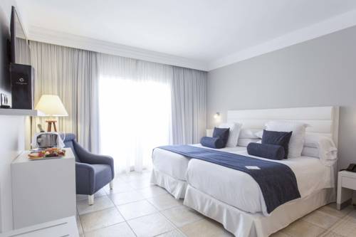 Habitación doble 2 camas del hotel Sarena de Muro Resort Mallorca, part of Destination by Hyatt