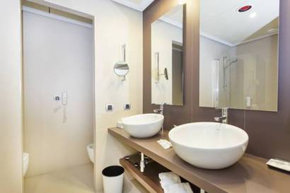 Suite del hotel Sarena de Muro Resort Mallorca, part of Destination by Hyatt. Foto 2