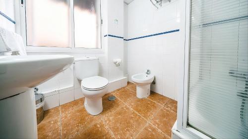Habitación Triple Confort del hotel Jentoft. Foto 4