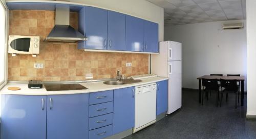 Habitación familiar Lujo Con Cocina Sofá Cama incluido 2 Camas individuales del hotel Jentoft
