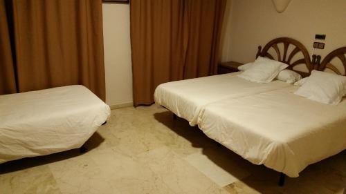 Habitación Doble con cama supletoria - 2 camas del hotel Balcón De Cazorla. Foto 2