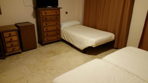 Habitación Doble con cama supletoria - 2 camas del hotel Balcón De Cazorla. Foto 9