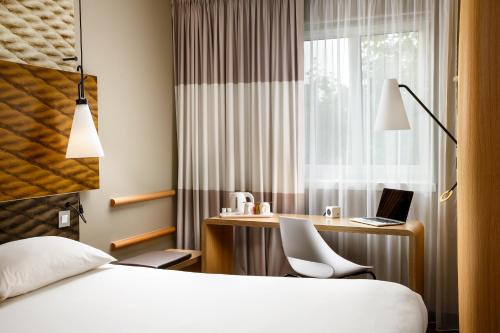 Habitación Doble Sweet by Ibis del hotel Ibis London Stratford. Foto 8