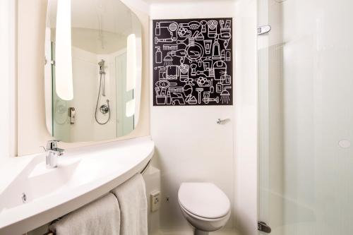 Habitación Familiar Sweet del hotel Ibis London Stratford. Foto 4