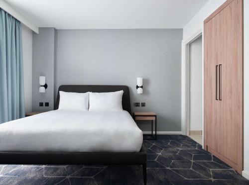 Estudio con zona de cocina y vistas a Cherry Park - 1 cama extragrande del hotel Hyatt House London Stratford. Foto 3