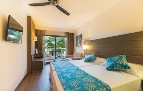 Habitación Doble Deluxe con Balcón del hotel Riu Bravo - 0'0 All Inclusive