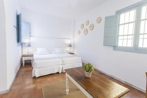 Apartamento - Planta baja del hotel Apartamentos Suites Santa Cruz. Foto 4
