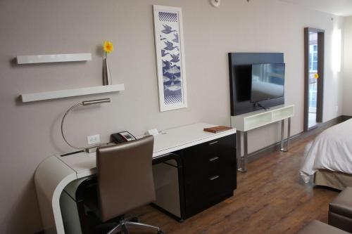 Suite Deluxe con cama extragrande para no fumadores del hotel Homewood Suites New York/midtown Manhattan Times Square South. Foto 2