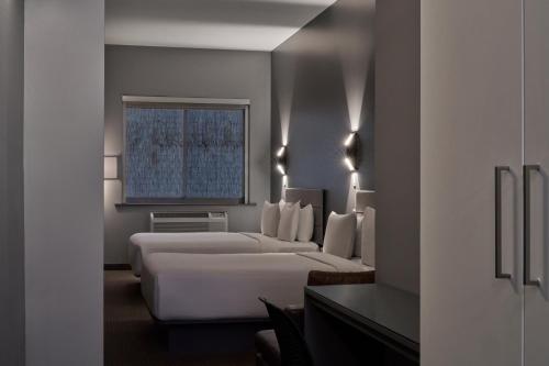 Suite Junior Deluxe del hotel The Lex Nyc. Foto 1