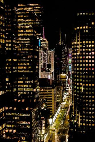 Habitación Doble Esquinera con vistas a la ciudad - Cama extragrande del hotel Courtyard by Marriott New York Manhattan / Central Park. Foto 7