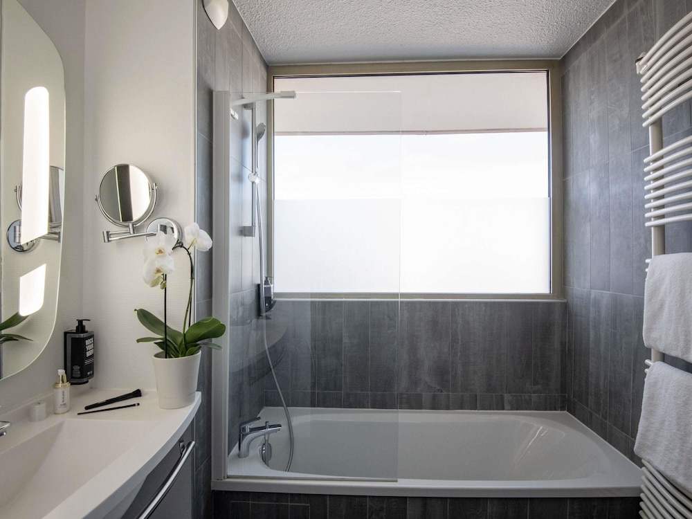 Habitación Comfort del hotel Ibis Cannes Plage La Bocca. Foto 4