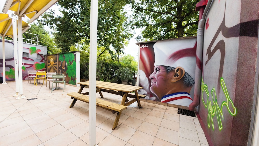 Habitación estándar doble, 1 cama doble del hotel Ibis Lyon Est Bron. Foto 9