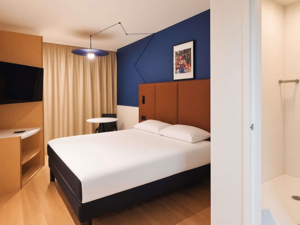 Habitación estándar doble, 1 cama doble del hotel Ibis Lyon Est Bron. Foto 15
