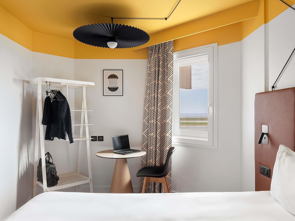 Habitacion Standard con 1 cama doble del hotel Ibis Nice Aéroport Promenade Des Anglais. Foto 3