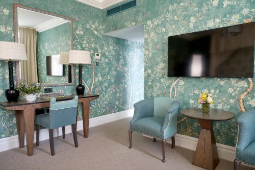 Habitación Deluxe del hotel Charlotte Street Hotel, Firmdale Hotels. Foto 5