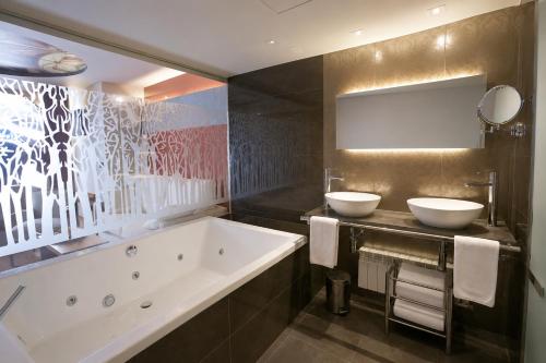 Suite Junior del hotel Sancho Abarca. Foto 5