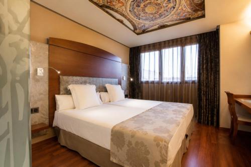 Habitación Triple del hotel Sancho Abarca